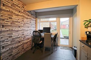 Kitchen / Diner- click for photo gallery